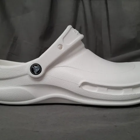 PAIR OF CROCS BISTRO CLOGS IN WHITE UK SIZE M10/W11