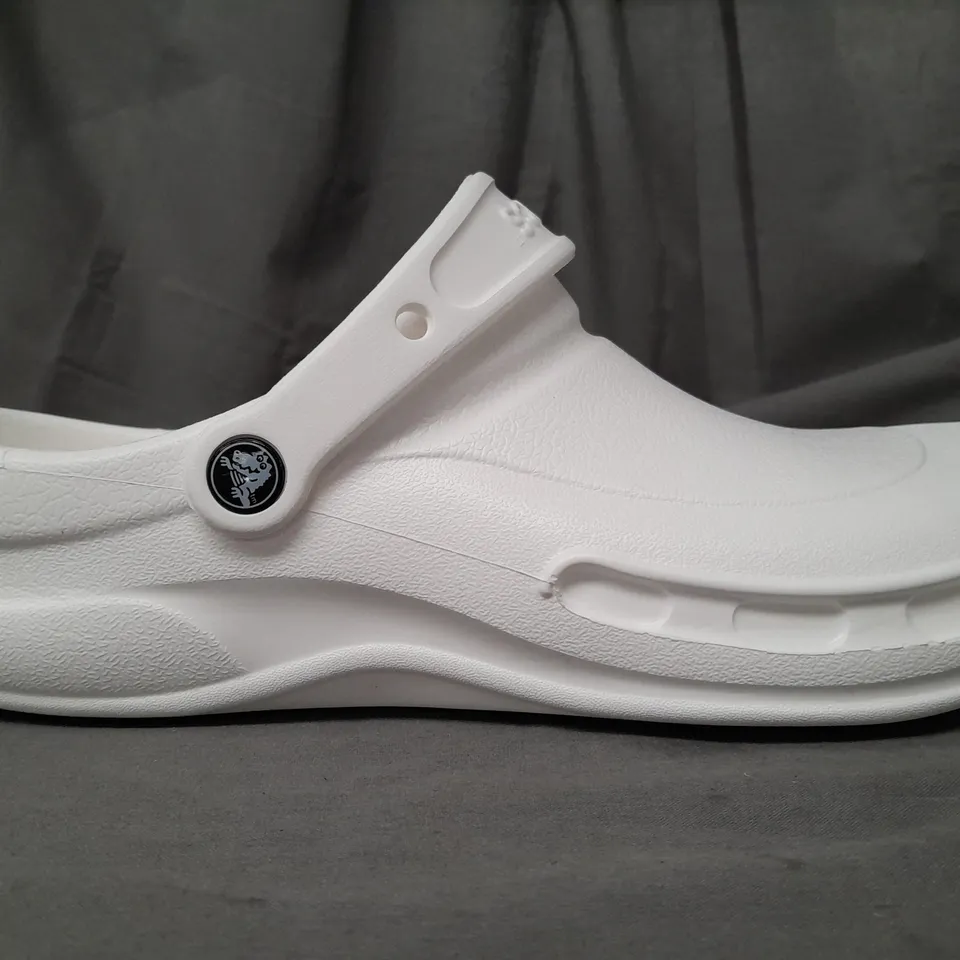 PAIR OF CROCS BISTRO CLOGS IN WHITE UK SIZE M10/W11