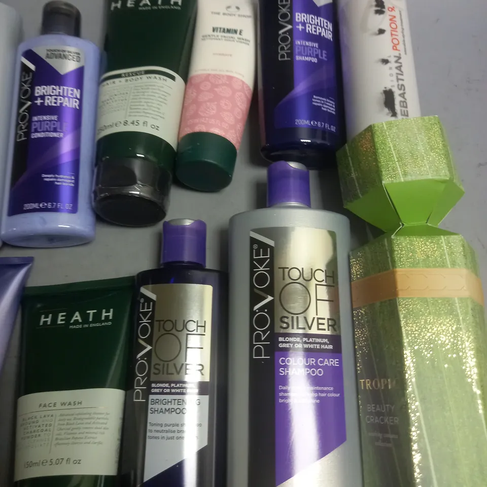 LOT OF APPROXIMATELY 20 ASSORTED HEALTH AND BEAUTY ITEMS TO INCLUDE PROVOKE CONDITIONER, VICTORIAS SECRET MIDNIGHT BLOOM AND HEATH FACE WASH
