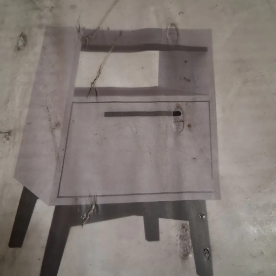 BRAND NEW BOXED OUT AND OUT NOVA WHITE ONE DRAWER BEDSIDE TABLE