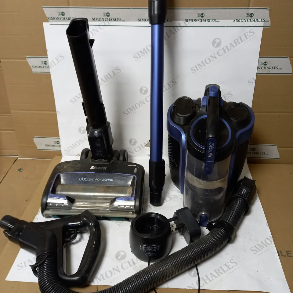 SHARK CORDLESS UPRIGHT VACUUM CLEANER