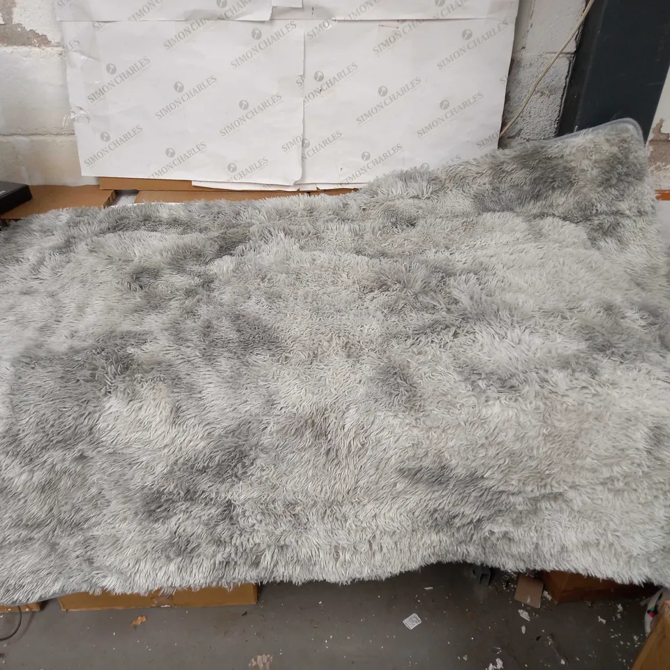 LARGE GREY FUR RUG - THIN 