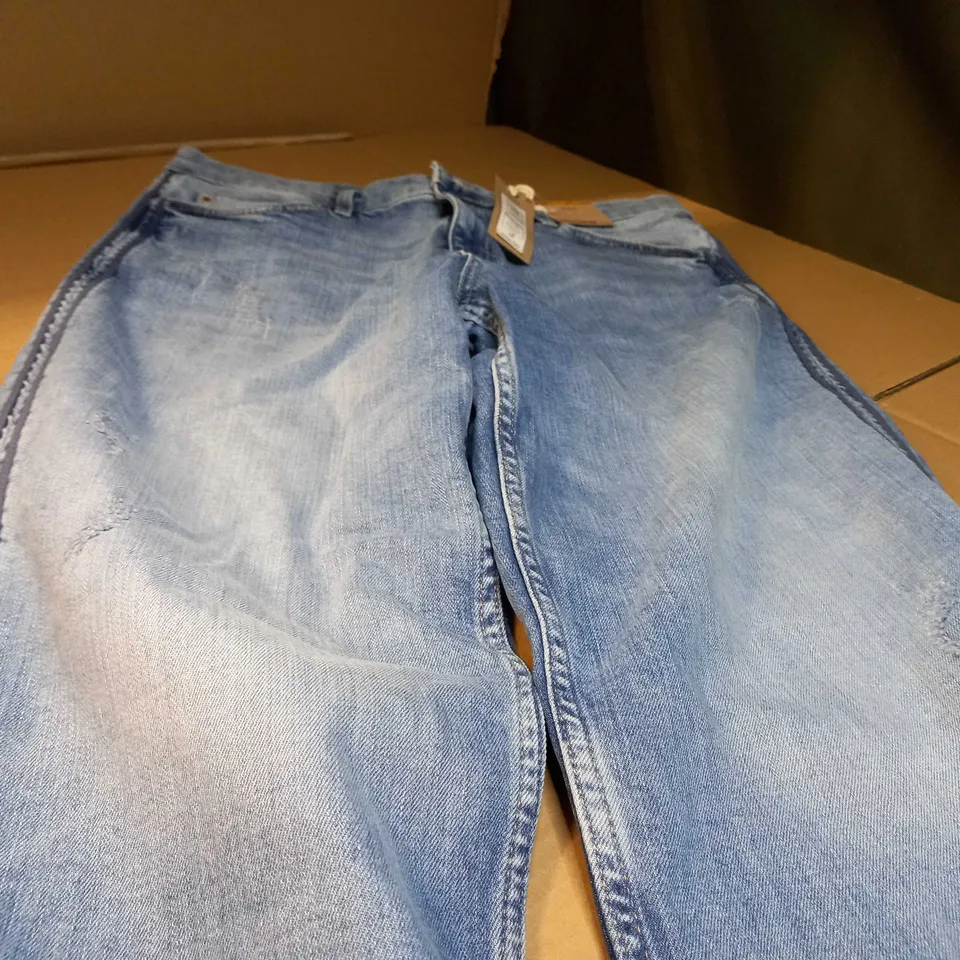 M&S BLUE/DISTRESSED ROLLED DENIM JEANS - SIZE 16