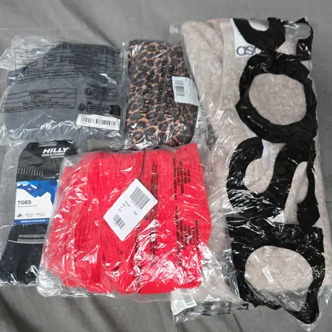 APPROXIMATELY 25 ASSORTED CLOTHING AND FASHION PRODUCTS IN VARIOUS STYLES AND SIZES - COLLECTION ONLY