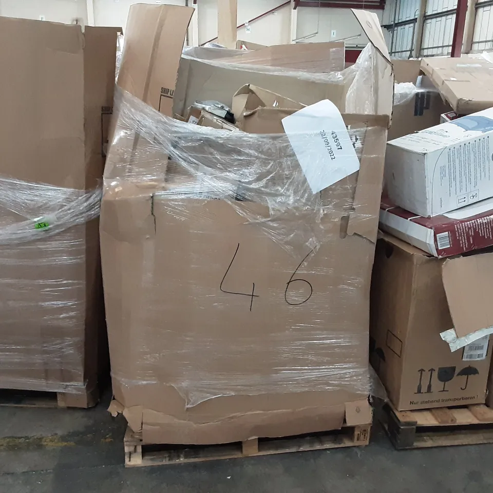PALLET OF ASSORTED PRODUCTS TO INCLUDE TEAL ACTIFRY, HOMIDEC DRYING RACK, 1.2M FOLDING TABLE, WOLFWISE, MAGIC LIFE OFFICE CHAIR, BADMINTON SET