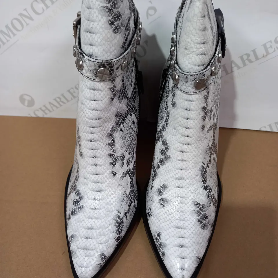 BRONX SNAKE PRINT BOOTS - SIZE 7 UK