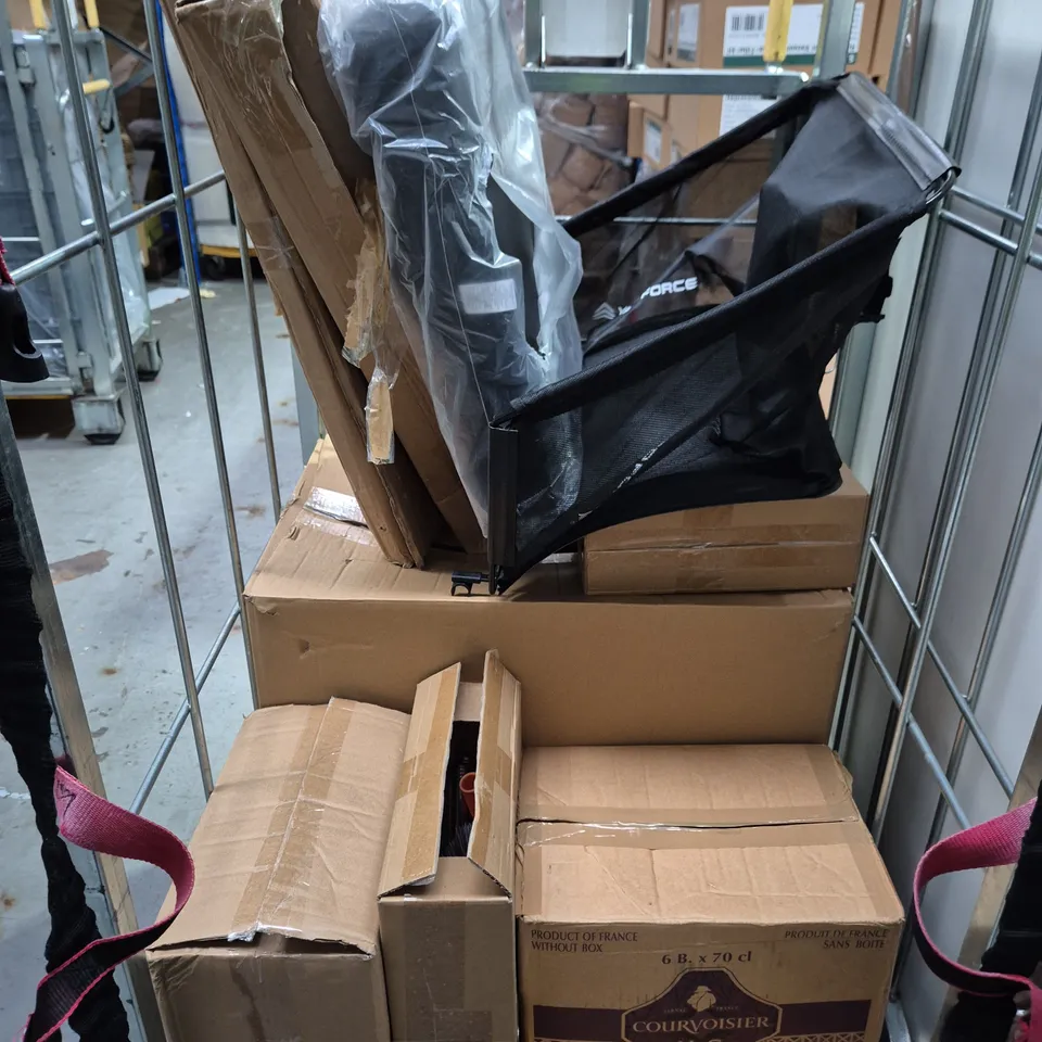 CAGE OF APPROXIMATELY 9 ASSORTED HOUSEHOLD ITEMS TO INCLUDE - LAWNMOWER BASKET - SEAT CUSHION - BIRD FEEDER- COLLECTION ONLY