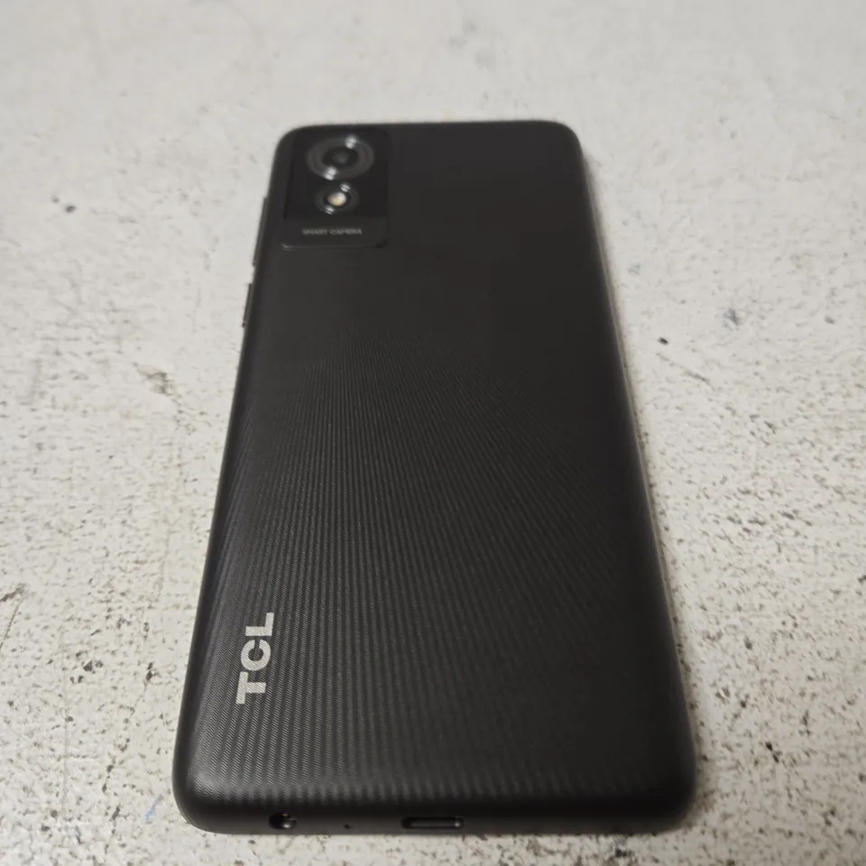 TCL SMARTPHONE IN BLACK 