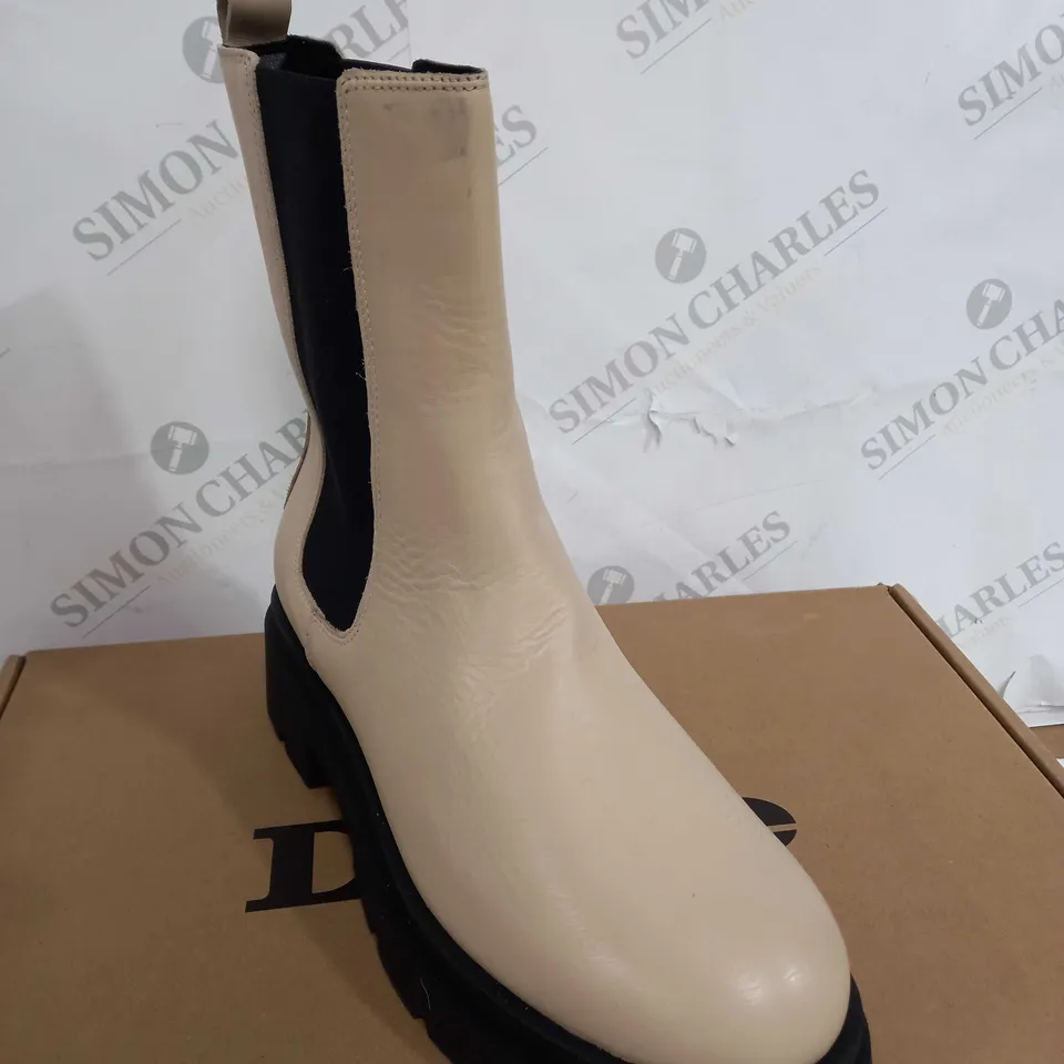 BOXED DUNE LONDON CRÈME BOOTS
