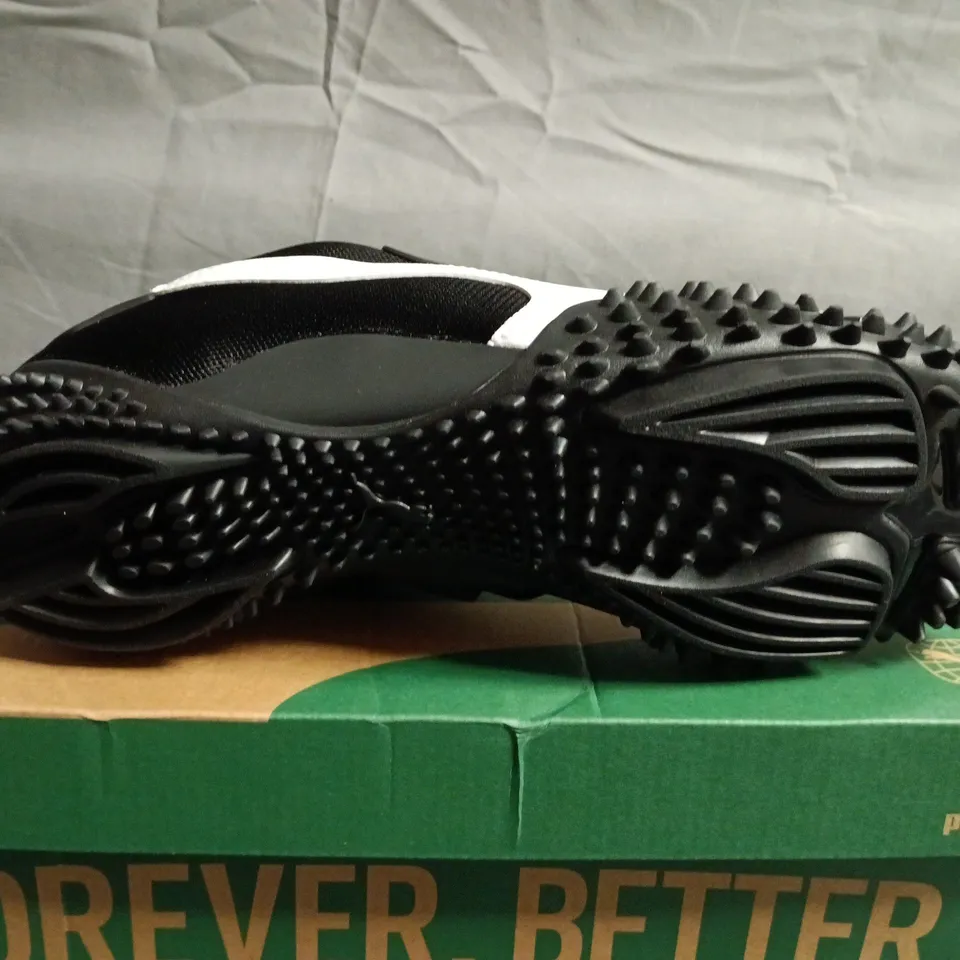 BOXED PAIR OF PUMA BLACK VELCRO STRAP TRAINERS - UK SIZE 8