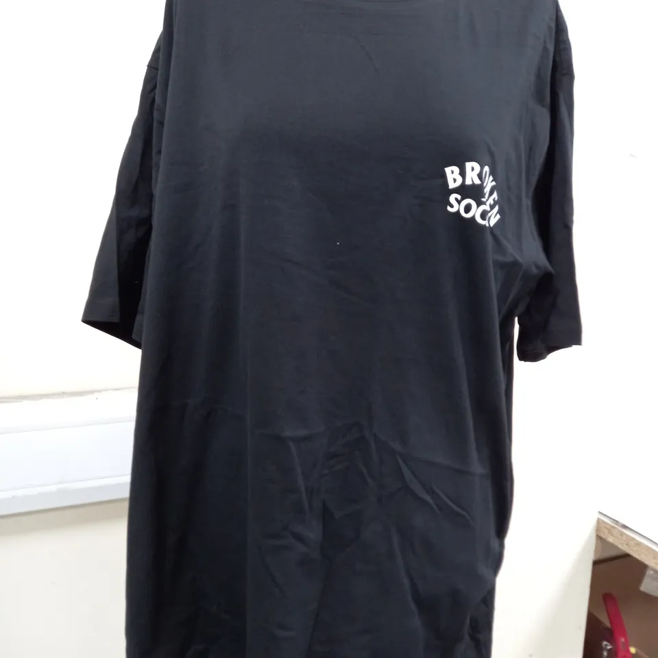 BROKEN SOCIETY HOPELESS RAMENTIC TEE IN BLACK - 3XL