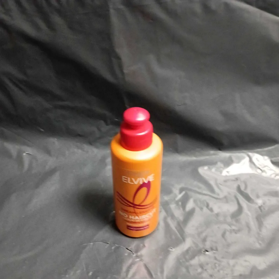 TOTE OF APPROXIMATELY 15 ASSORTED COSMETIC ITEMS TO INCLUDE LOREAL SHAMPOO, LEAVE IN SERUM AND MIDNIGHT SERUM