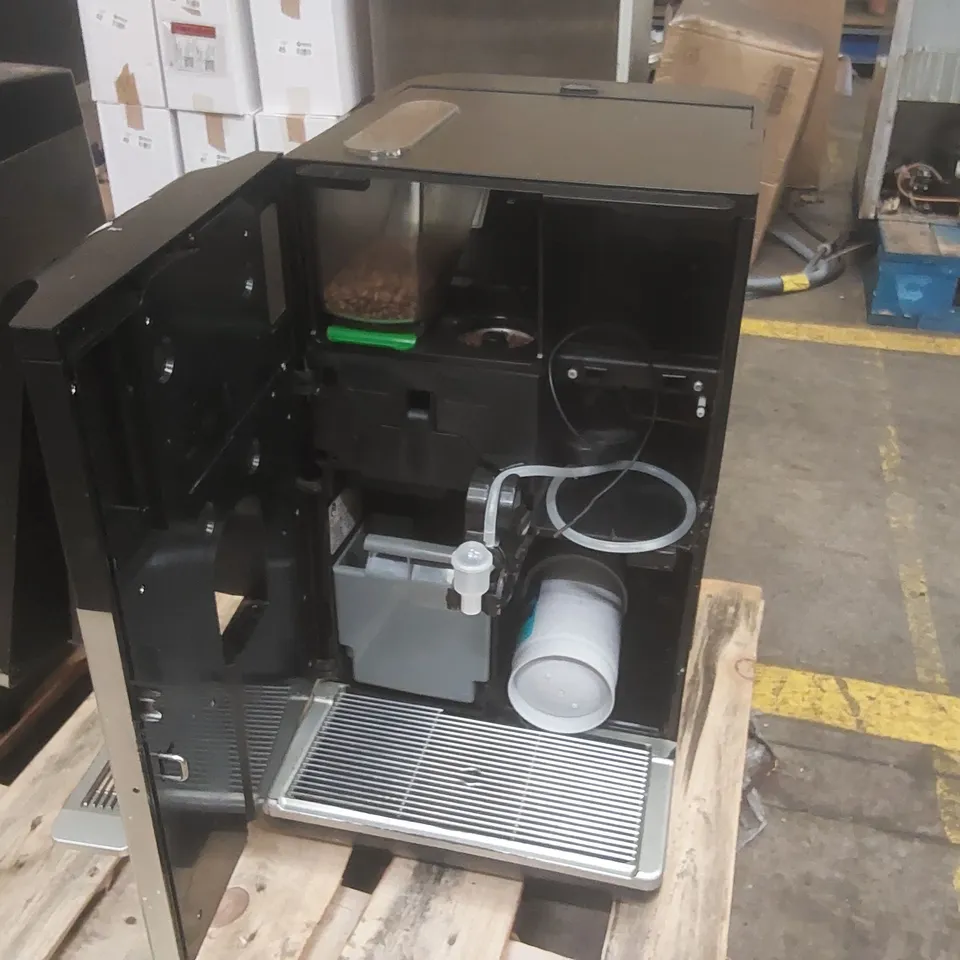 COMMERCIAL BEAN TO CUP COFFEE MACHINE