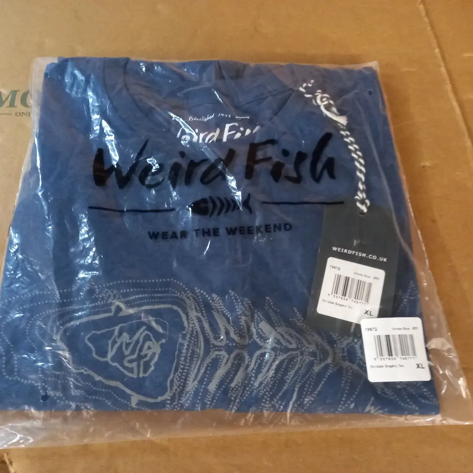BAGGED WEIRDFISH SCRIBBLE GRAPHIC TEE IN BLUE  - XL