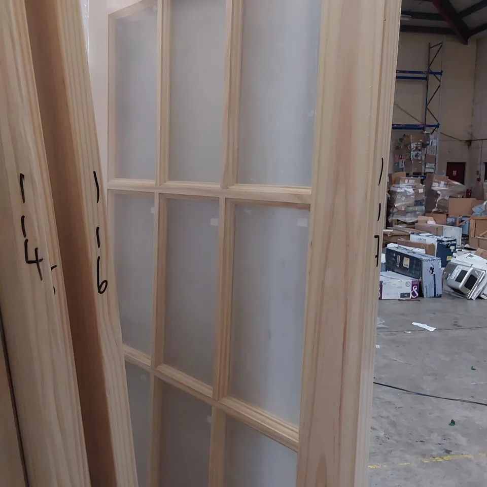 KNOTTY PINE 15 LITE GLAZED INTERNAL DOOR 1981 × 762mm