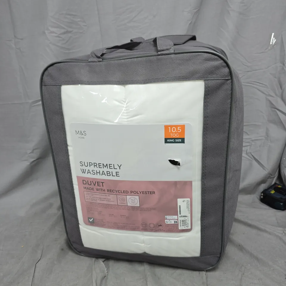 M&S HOME SUPREMELY WASHABLE DUVET – KING SIZE, 10.5 TOG, RECYCLED POLYESTER