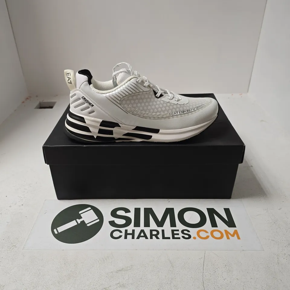BOXED PAIR OF EMPORIO ARMANI CRUSHER DISTANCE TRAINERS IN WHITE - UK 7.5