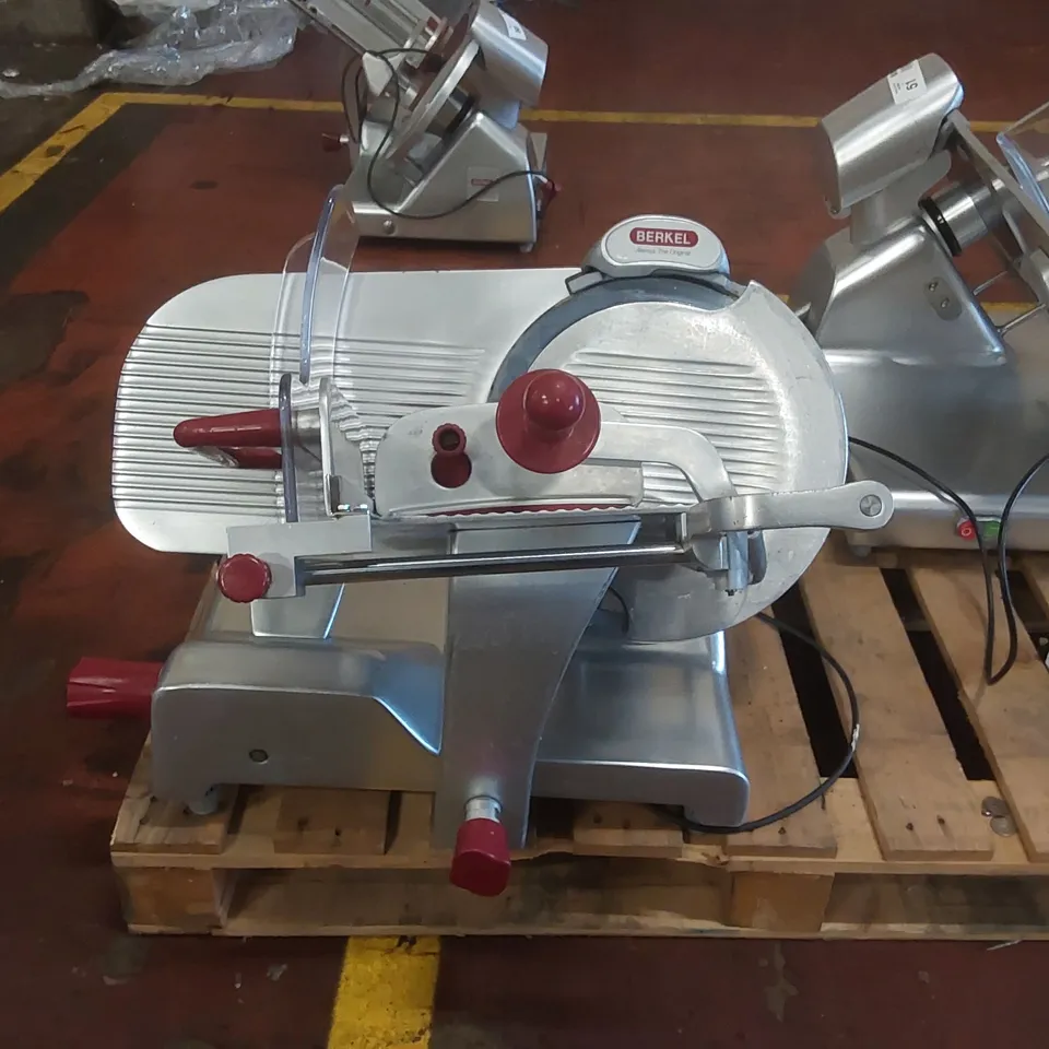 BERKEL SLICER BSPGL04011AOF COMMERCIAL MEAT SLICER