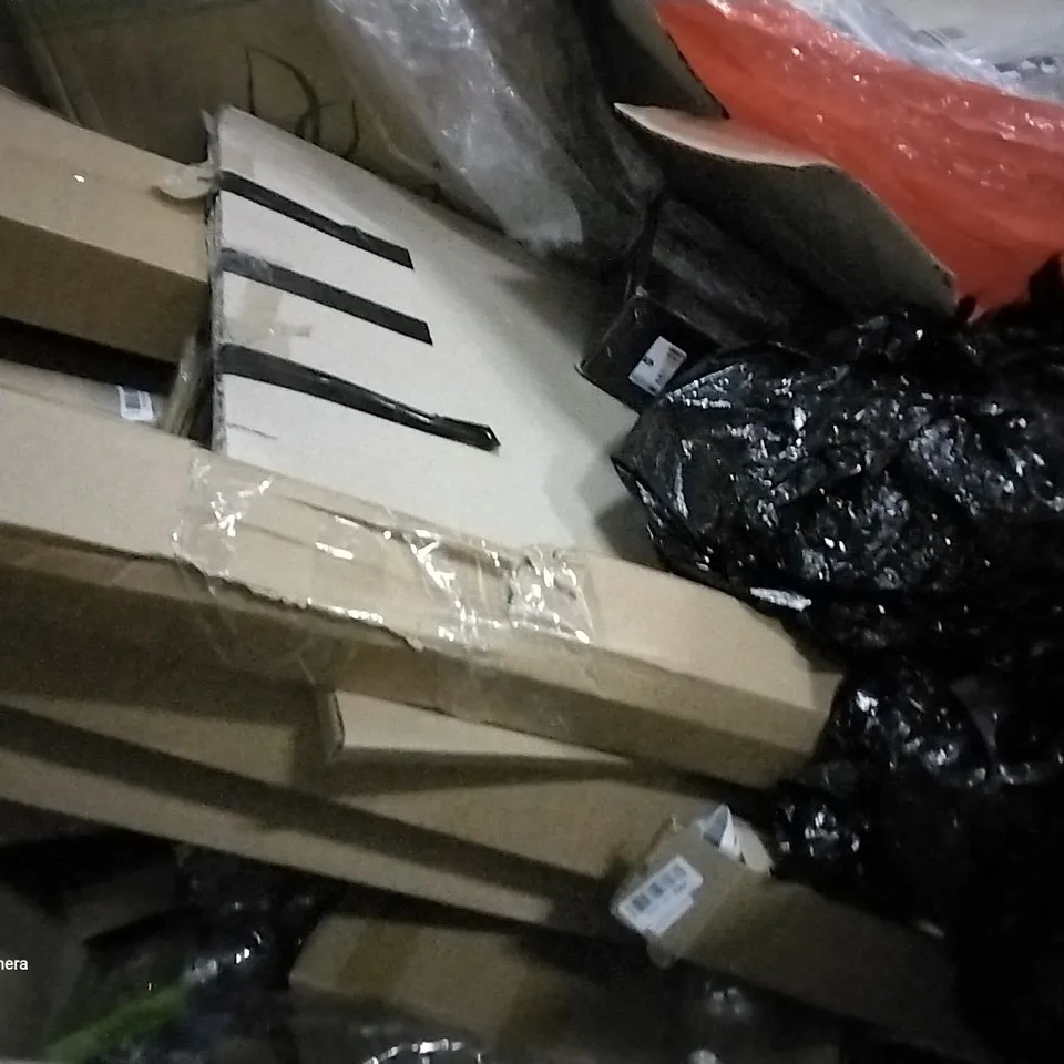PALLET OF ASSORTED ITEMS INCLUDING MASTERTOP GLASS JAR, TONER CARTRIDGE, DIAMOND KITE, CLEAR CHRISTMAS BAUBLES, MINDFULNESS GAME, QOMOLO PULL UP BAR