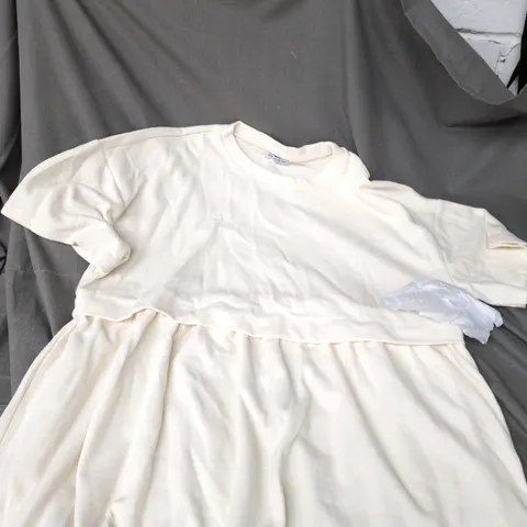 CREAM BABY DRESS WITH LONG SLEEVES AND GATHERED SKIRT BY MISS SELFRIDGES 