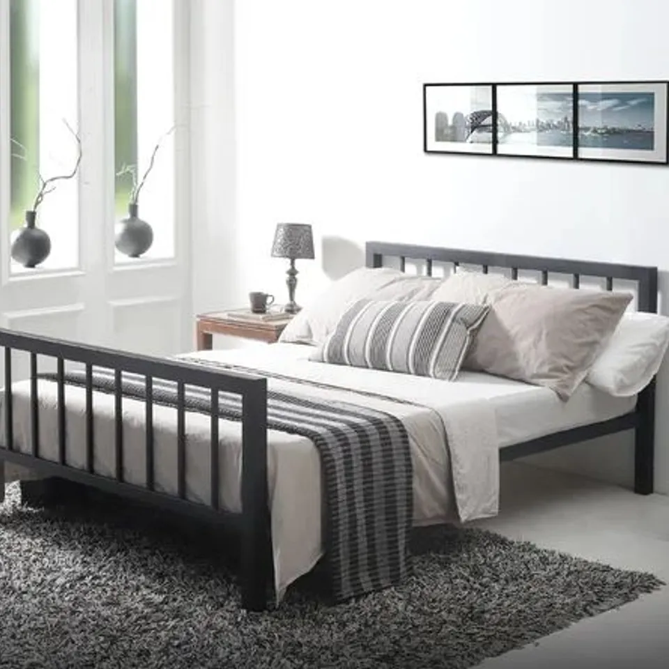 BOXED JESSIE SMALL DOUBLE BEDFRAME IN BLACK - 1 BOX