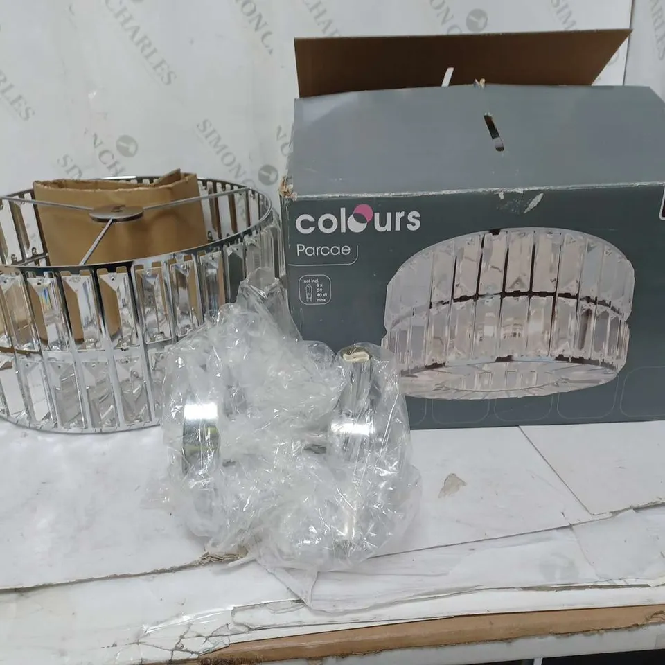 BOXED COLOURS PARCAE PENDANT 