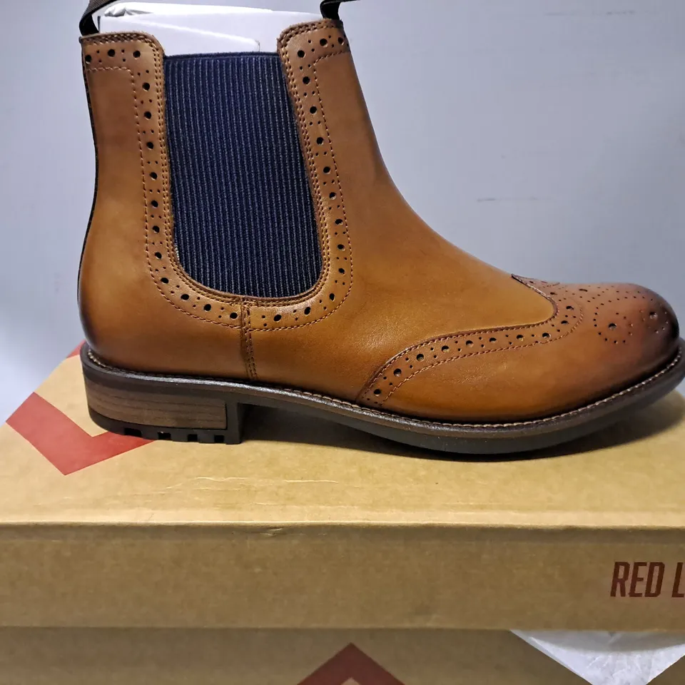 BOXED RED LEVEL BROWN ELASTIC BOOT - SIZE 9