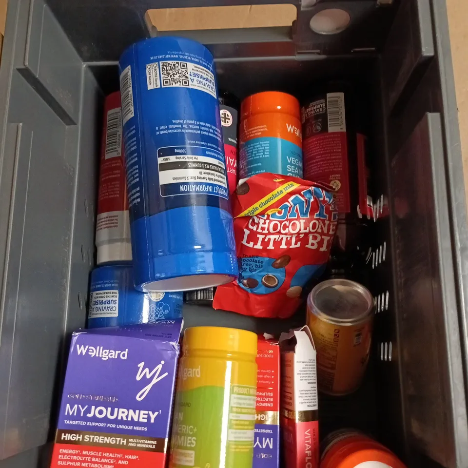 APPROXIMATELY 12 ASSORTED FOOD AND DRINKS ITEMS TO INCLUDE - WELLGARD VEGAN TURMERIC GUMMIES, WELLGARD CHERRYAID, WELLGARD MAG GLYCINATE ETC 