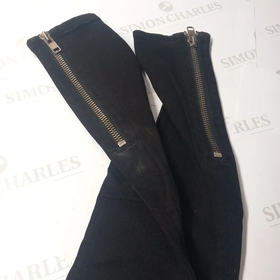 TEXTILE ELIZABETH AND JAMES COOPER MIDNIGHT JEANS SIZE 25