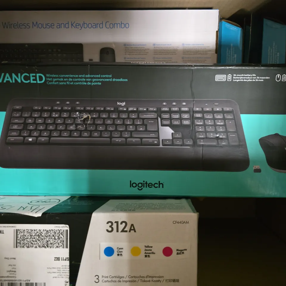 BOX OF APPROXIMATELY 10 ASSORTED ITEMS TO INCLUDE LENOVO BLUETOOTH SILENT MOUSE, HP VIVID PHOTO INK CARTRIDGE, ETC