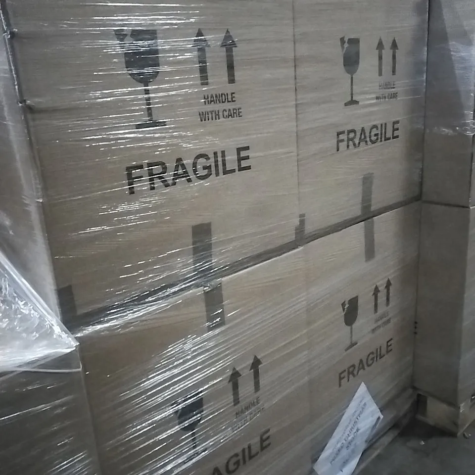 PALLET OF MIXED CHRISTMAS STOCK