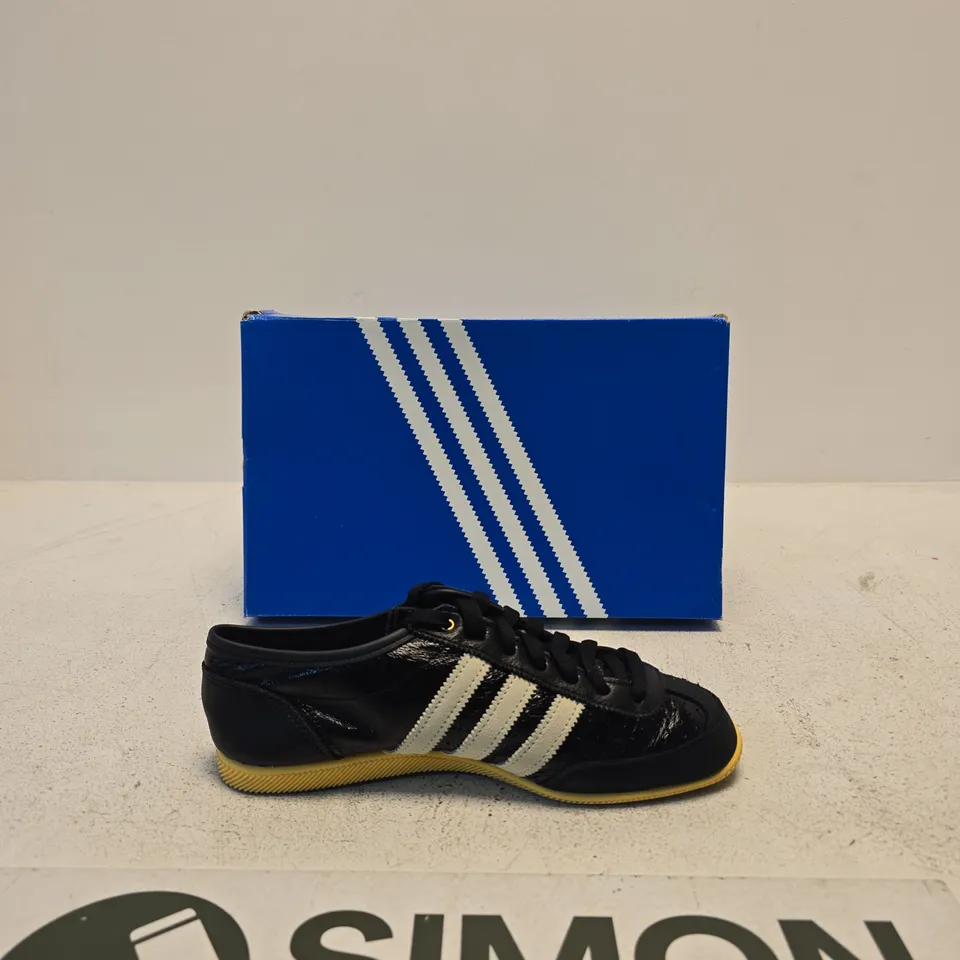 ADIDAS JAPAN DECON W SNEAKERS – BLACK/WHITE, UK 5.5