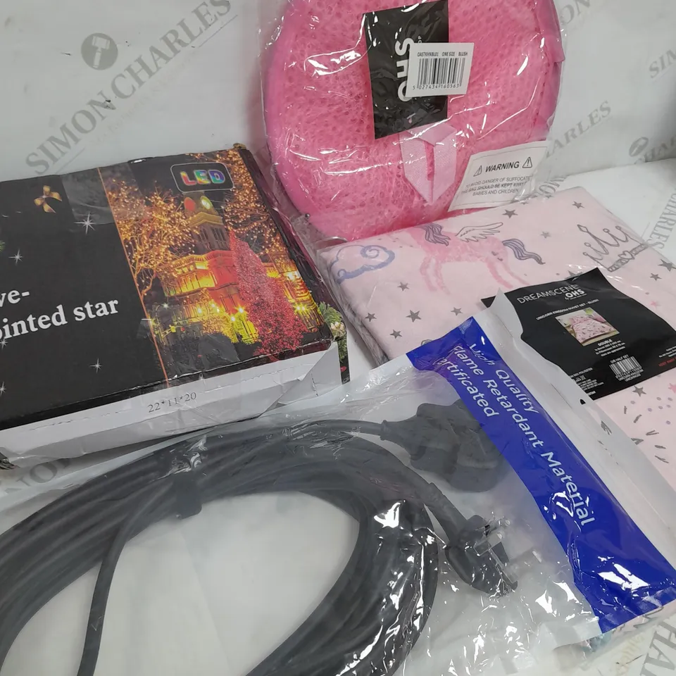 BOX OF APPROX 10 ASSORTED ITEMS TO INCLUDE - LED STARS, DUVET SET, FLAME RETARDANT MATERIAL ETC