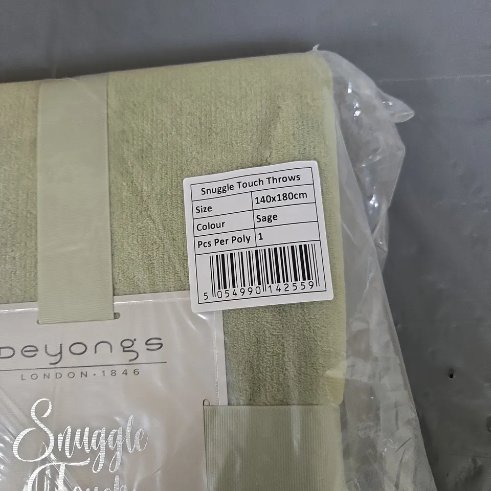 BEYONGS SNUGGLE TOUCH THROW – SAGE 140X180CM