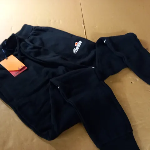 ELLESSE ROACH JOGGERS IN BLACK - XS