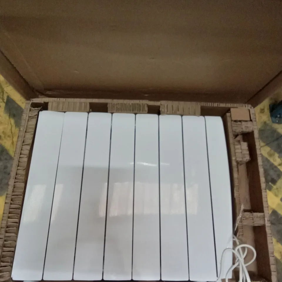 BOXED WARM HOME CERAMIC RADIATOR 2000W ( WHITE ) 