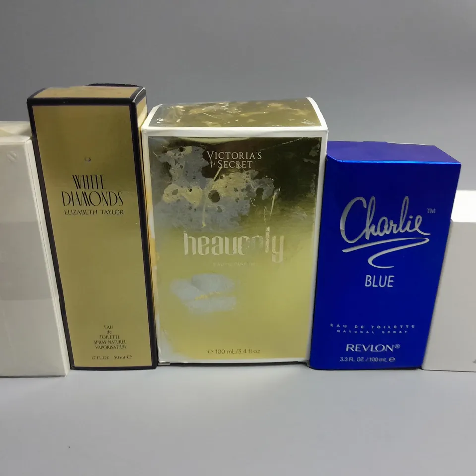 LOT OF 5 ASSORTED FRAGRANCES TO INCLUDE BANANA REPUBLIC 125ML, CHARLIE BLUE AND WHITE DIAMOND 50ML
