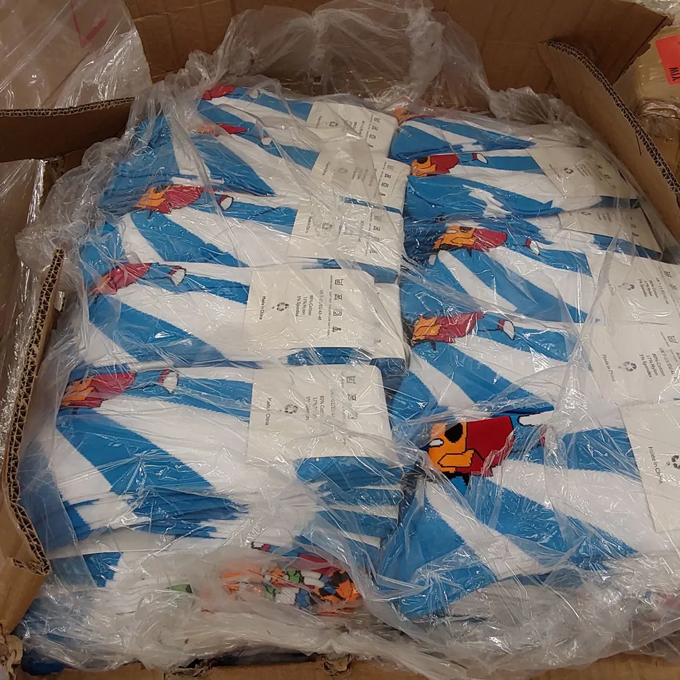 BOX OF APPROXIMATELY 360 PAIRS OF BRAND NEW BIER CO SOCKS (1 BOX)