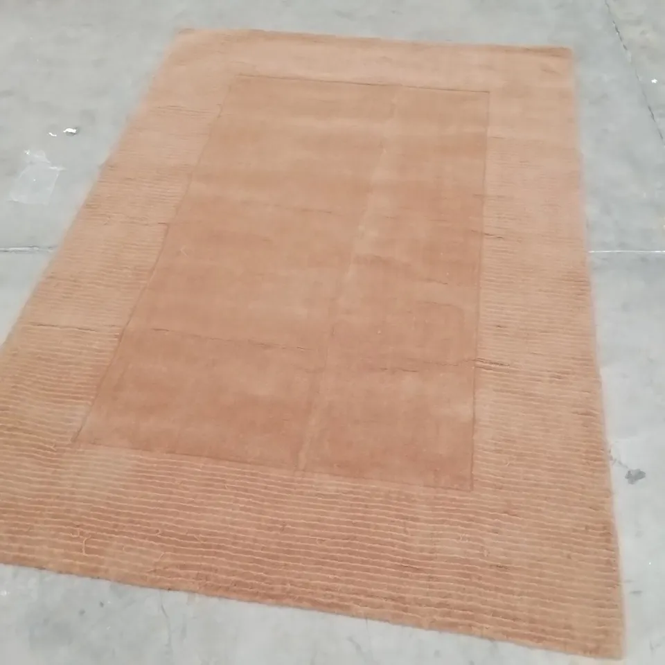 QUALITY DESIGNER AREA RUG - APPROXIMATELY 160x230cm