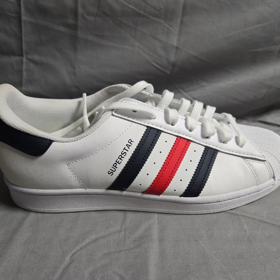 UNBOXED PAIR OF ADIDAS SUPERSTAR - UK SIZE 8.5