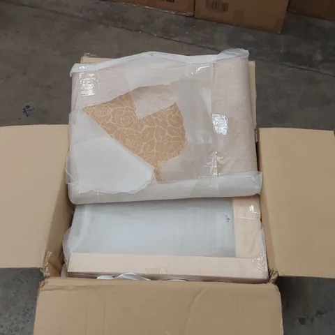 BOXED MOLLOY WOODCRAFT BIRCH STOOL