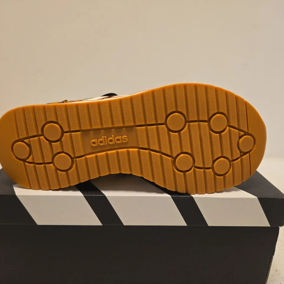 BOXED PAIR OF ADIDAS RUN70S 2.0 LEOPARD PRINT TRAINERS – UK 4
