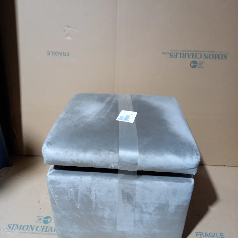 ALISON CORK SQUARE VELVET FOOT STOOL