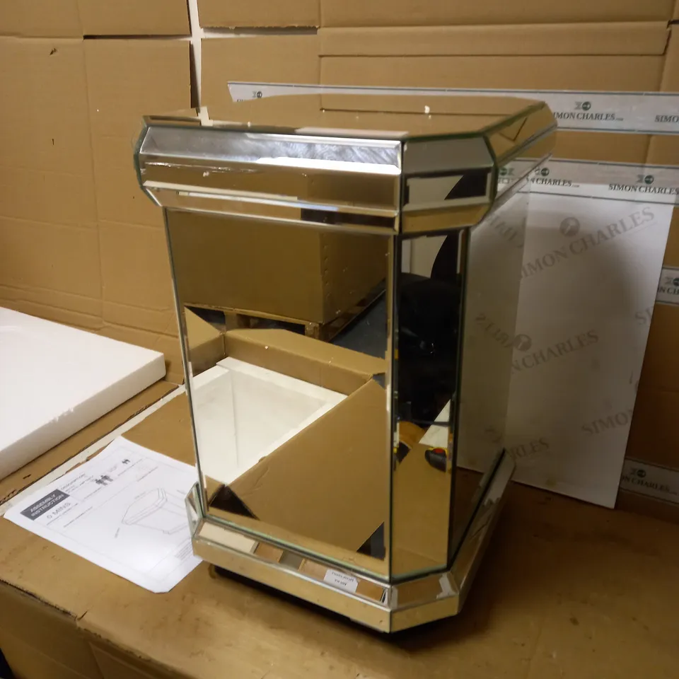 MIRRORED PLINTH LAMP TABLE, SOME SCRATCHES ON TABLE TOP RRP £159.99