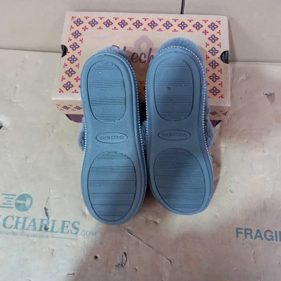 BOXED PAIR OF SKECHERS - SIZE 3