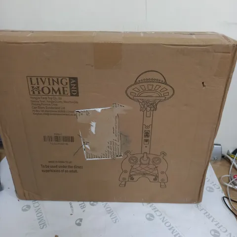 BOXED LIVING AND HOME LIVINGANDHOME 2-IN-1 TODDLER BASKETBALL HOOP FOOTBALL GOAL SET, FI0617