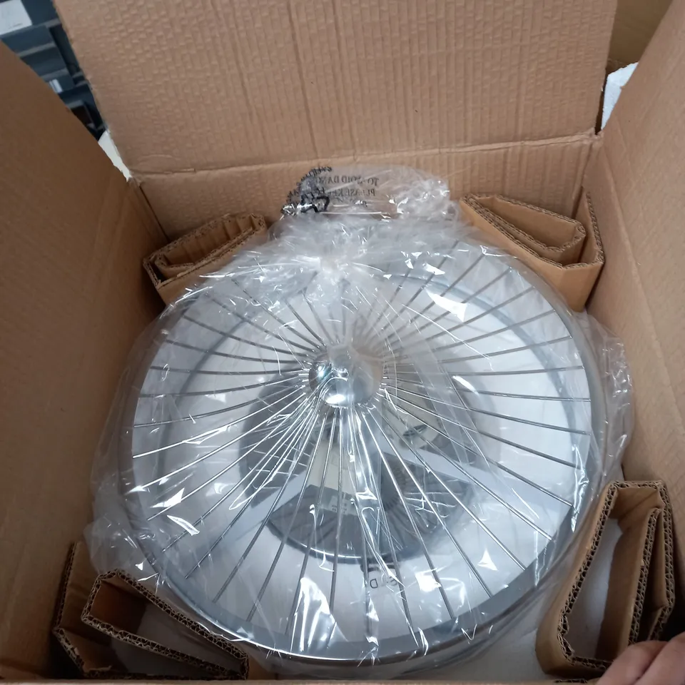 3LT FLUSH POL CHR WHITE LAMP