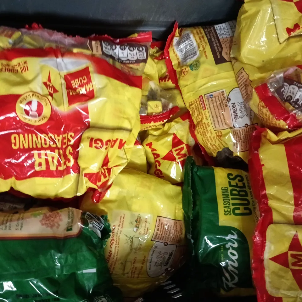 APPROXIMATELY 10 ASSORTED FOOD AND DRINK ITEMS TO INCLUDE MAGGI STAR SEASONING, KNORR SEASING CUBES, ETC