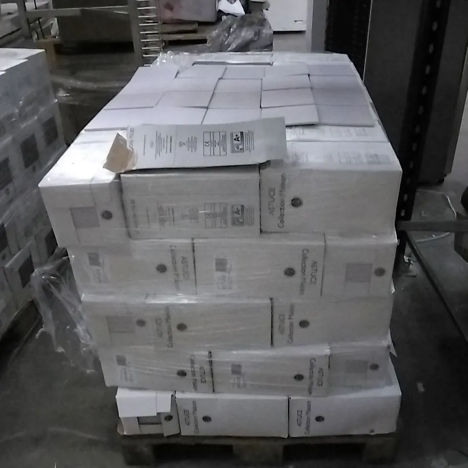 PALLET OF 90 PACKS OF 44 BRAND NEW MAT VIOLET AUBERGINE ASTUCE COLLECTION MAISON TILES- EACH PACK COVERS APPROXIMATELY 1M² (TOTAL APPROX. 90 Sq.Metres)