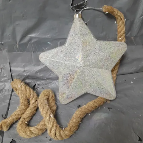 LIGHT UP FROSTED STAR ON ROPE CHRISTMAS DECORATION